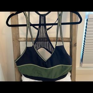 XL bikini or sports top